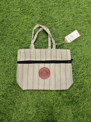 Women's everyday carry handbag made with jute - White