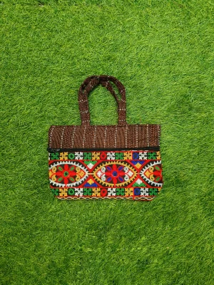 Women's everyday carry handbag made with jute + embroidery