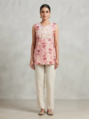 Comfortable Single Piece Women's Kurti for Everyday & Occasional Use - Baby Pink with Flowers