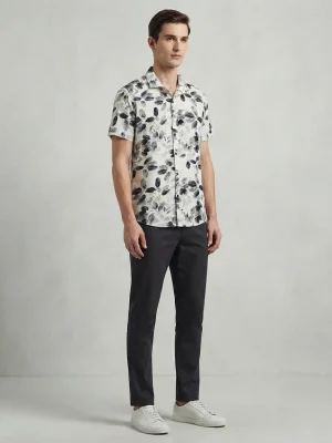 Men's Solid Regular Fit Casual Shirt with Spread Collar and Half Sleeves, Designed with a Clean Button Placket and Everyday Versatile Construction - Black Leaf Prints