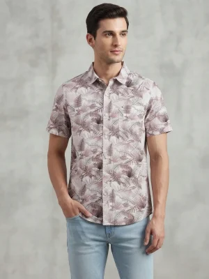 Men's Solid Regular Fit Casual Shirt with Spread Collar and Half Sleeves, Designed with a Clean Button Placket and Everyday Versatile Construction - Purple Vacation