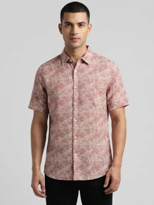 Men's Solid Regular Fit Casual Shirt with Spread Collar and Half Sleeves, Designed with a Clean Button Placket and Everyday Versatile Construction - Maroon - Leaf Imprints