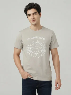 Graphic printed men's T-shirt, short sleeves, finished with a clean regular fit. - Beige - Let's Grow Together