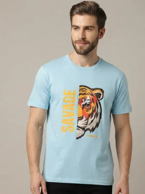 Graphic printed men's T-shirt, short sleeves, finished with a clean regular fit. - Sky Blue - Savage