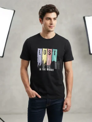 Graphic printed men's T-shirt, short sleeves, finished with a clean regular fit. - Black - Lost in the Woods